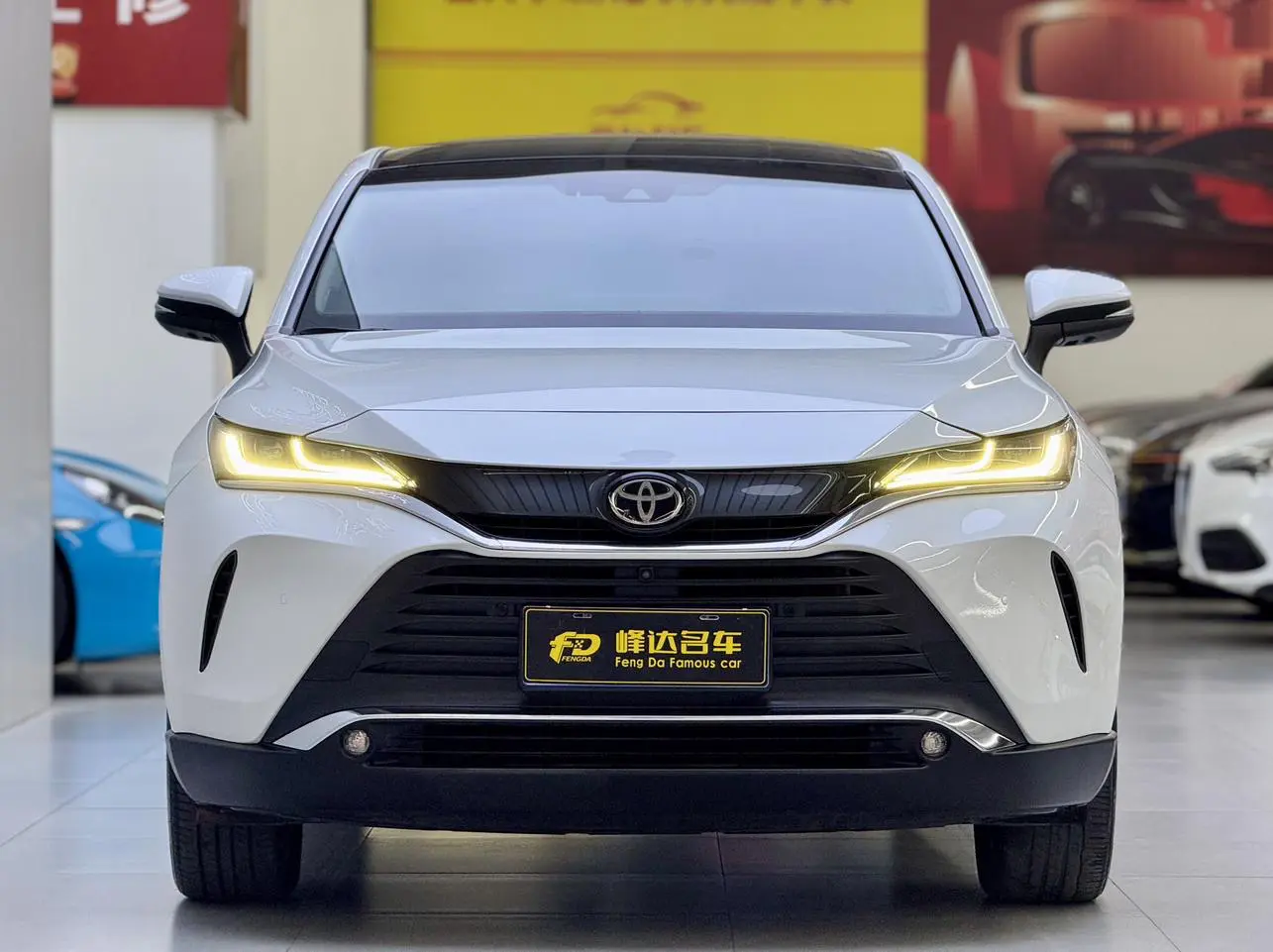 Toyota Harrier  из Китая