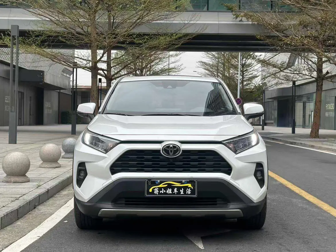 Toyota RAV4  из Китая