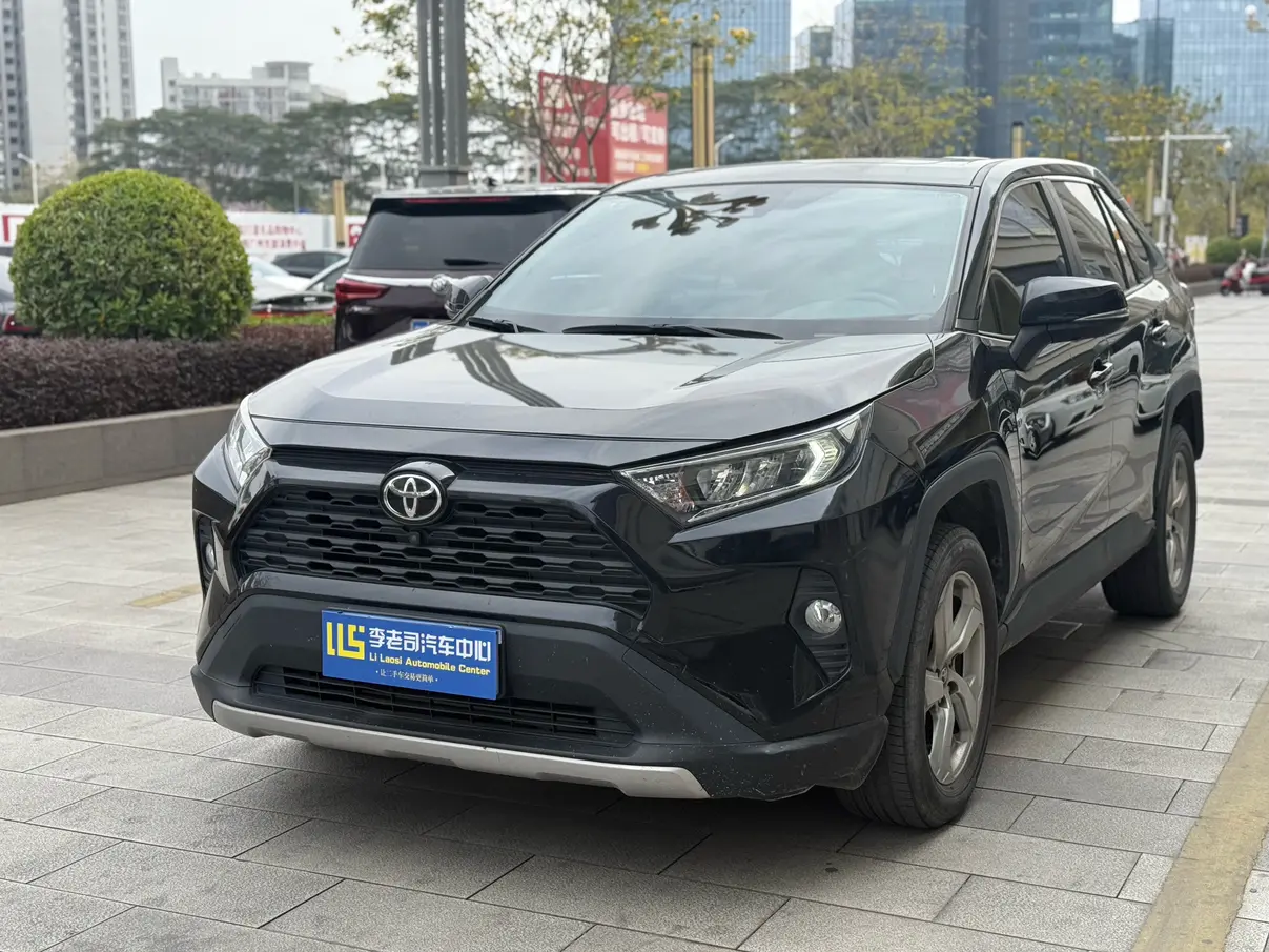 Toyota RAV4  из Китая