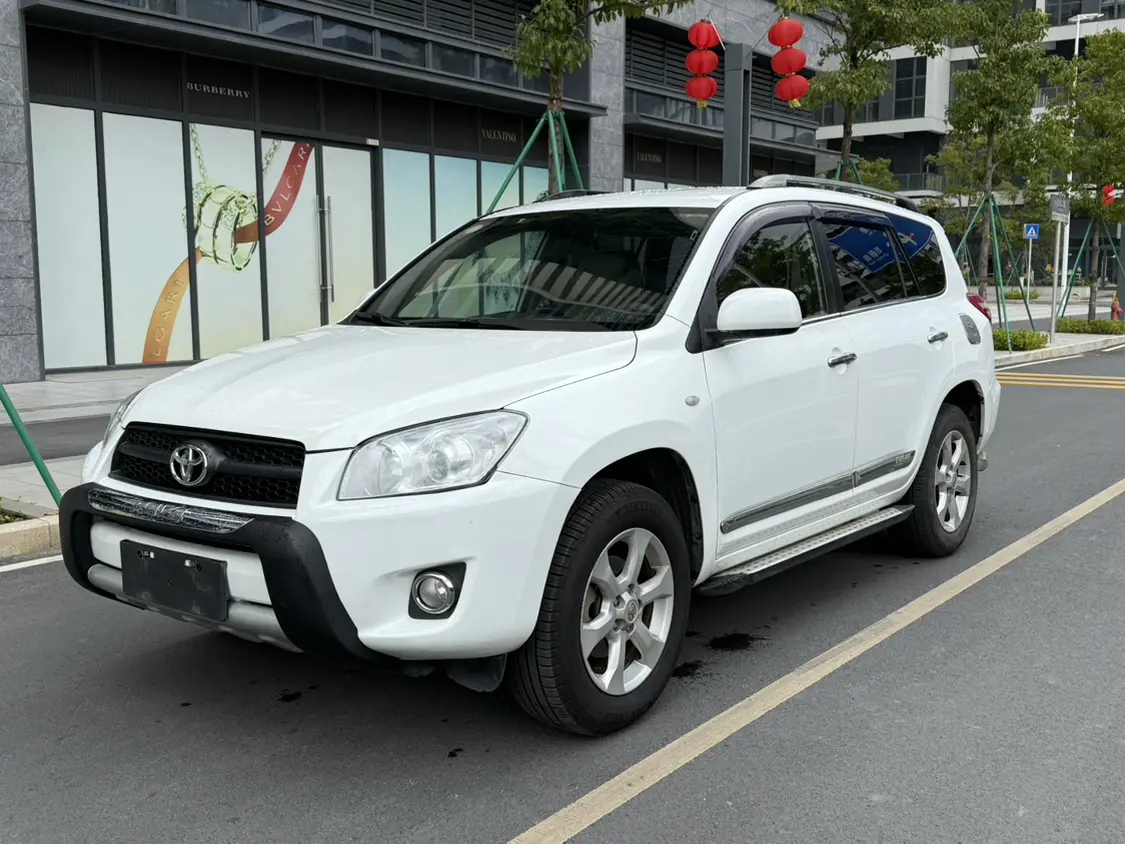 Toyota RAV4  из Китая