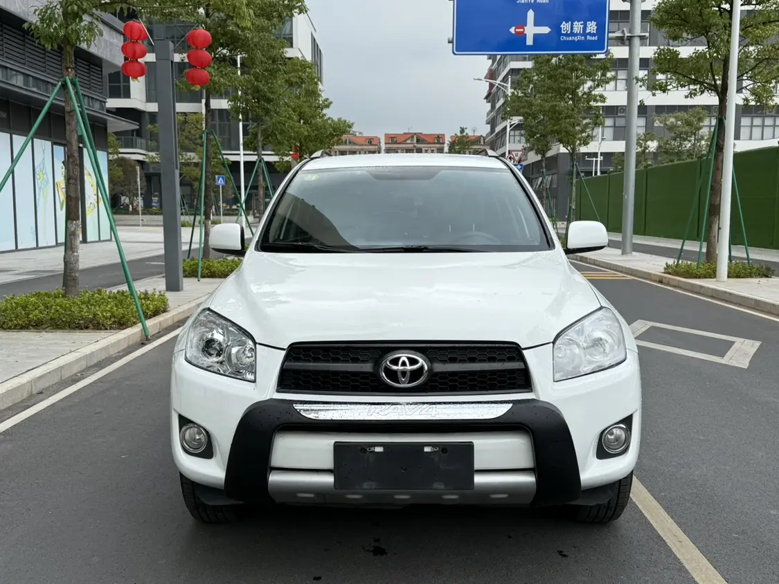Toyota RAV4  из Китая