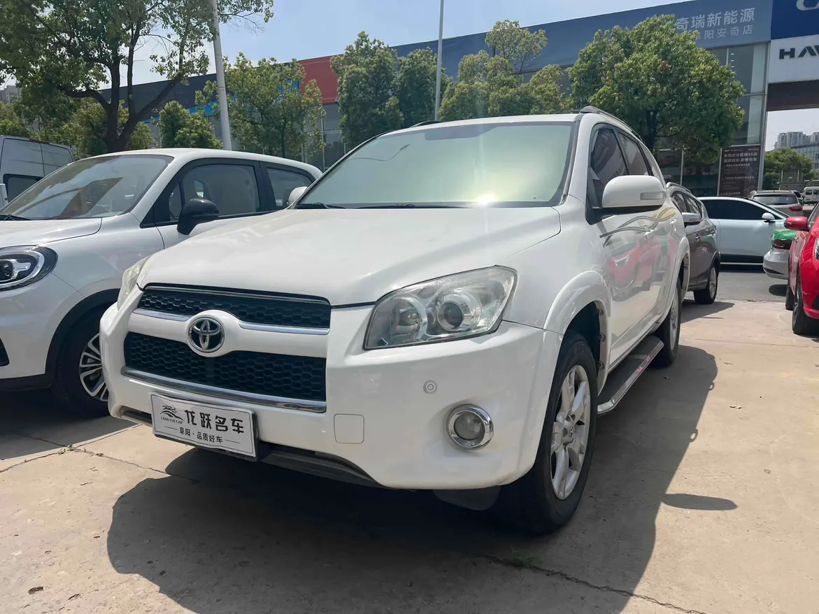 Toyota RAV4  из Китая