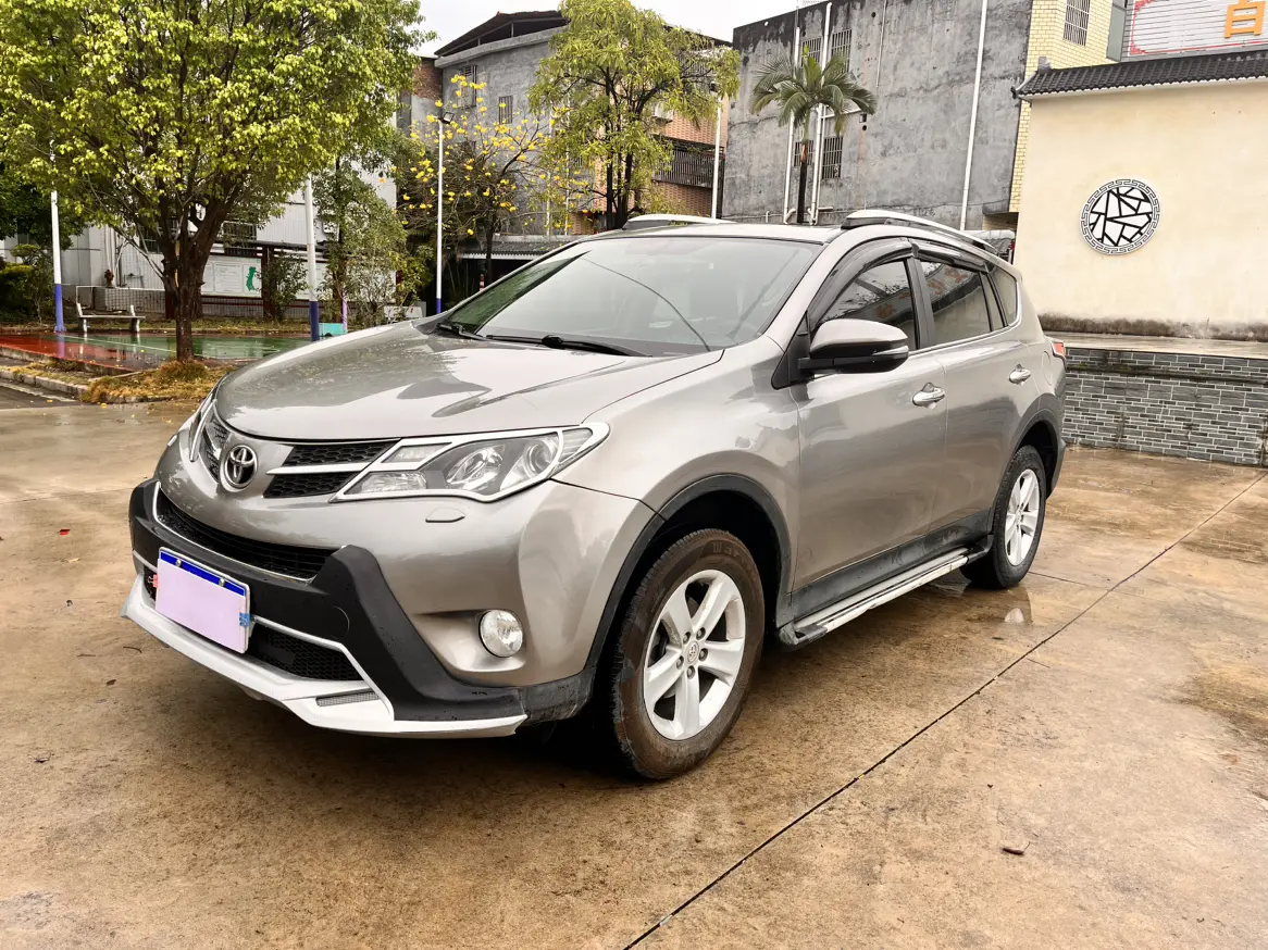 Toyota RAV4  из Китая
