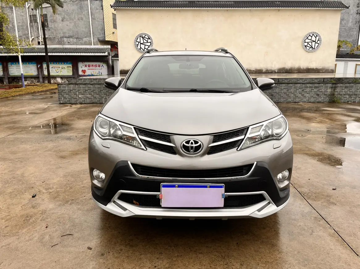 Toyota RAV4  из Китая