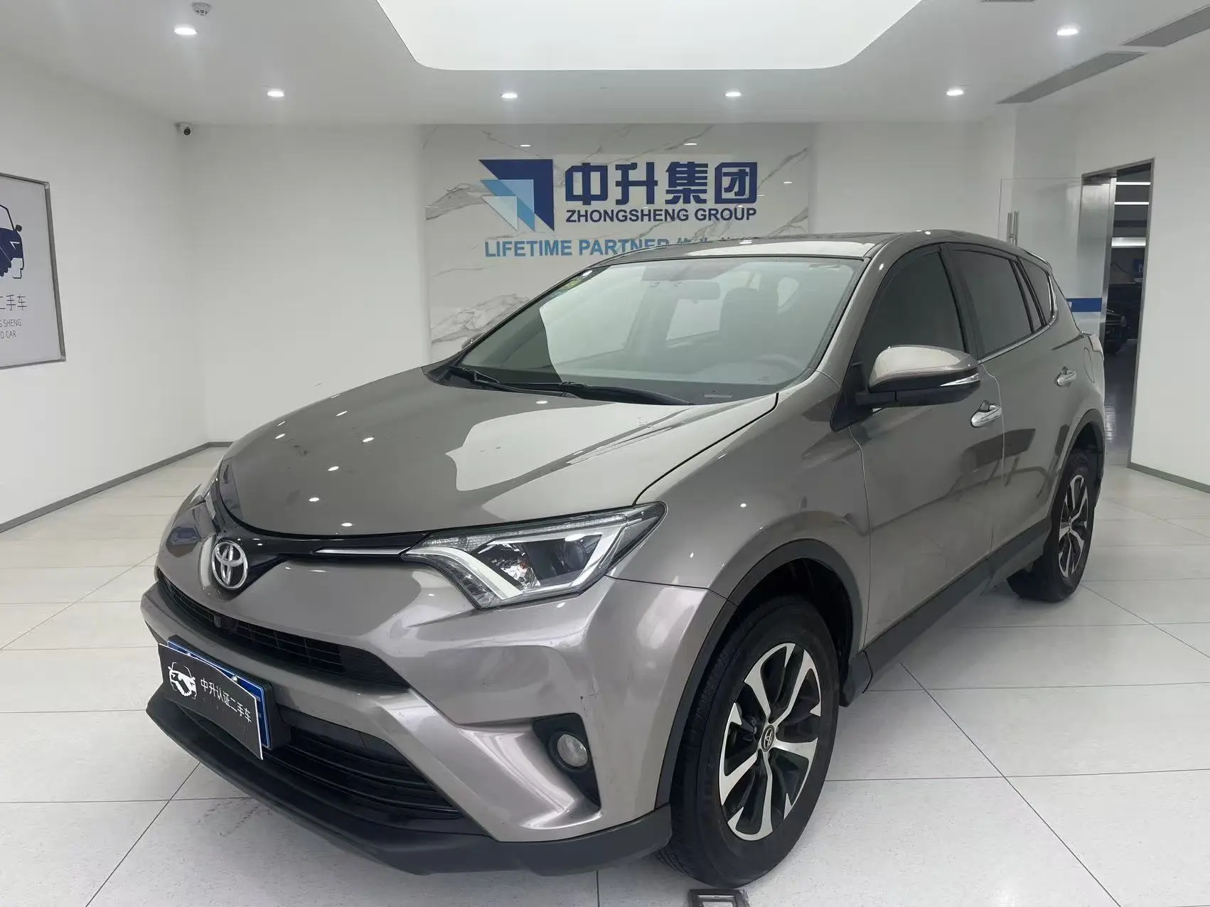 Toyota RAV4  из Китая