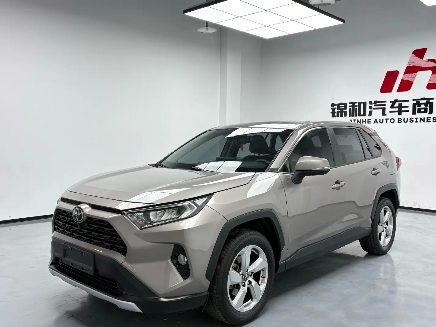 Toyota RAV4  из Китая
