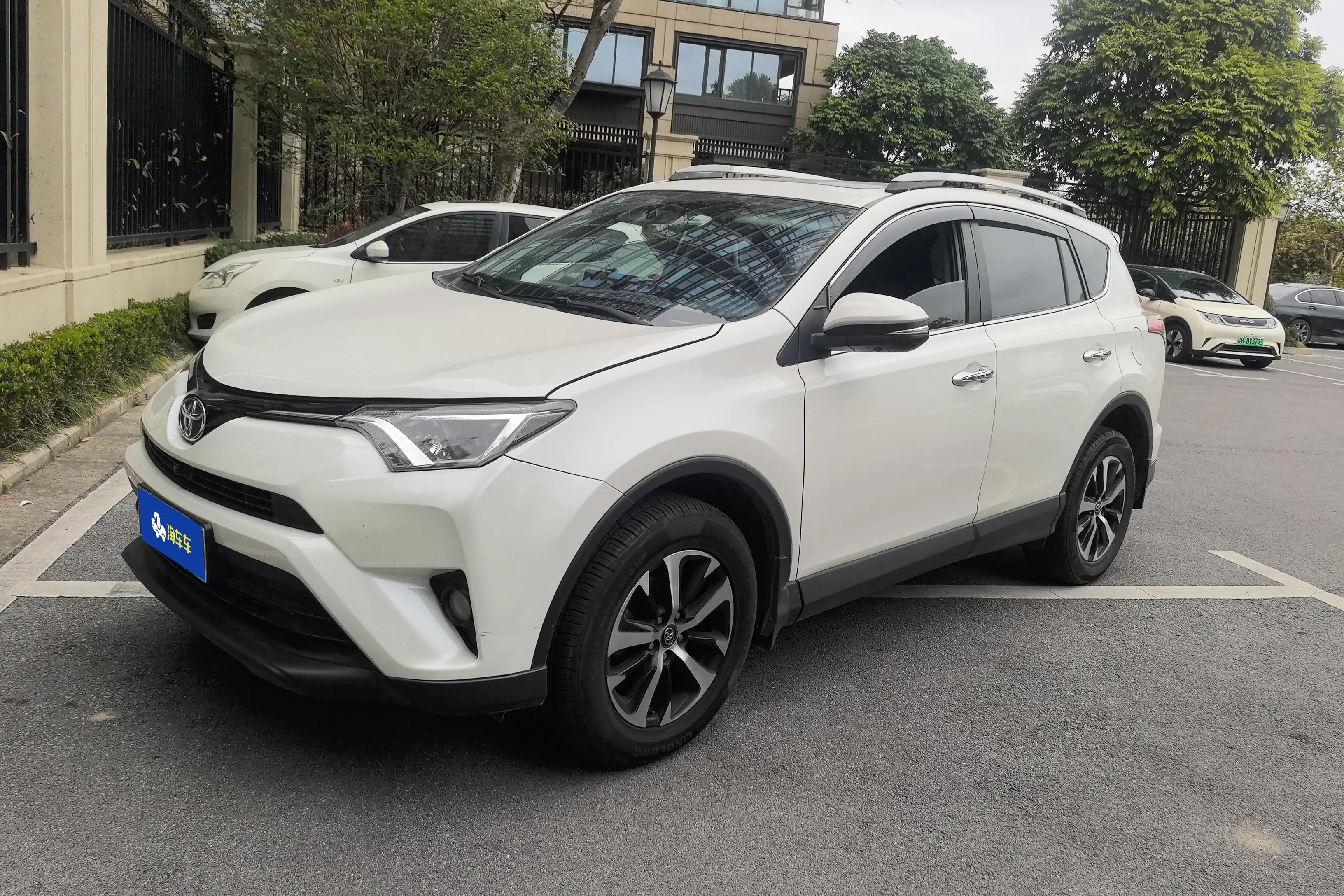 Toyota RAV4  из Китая
