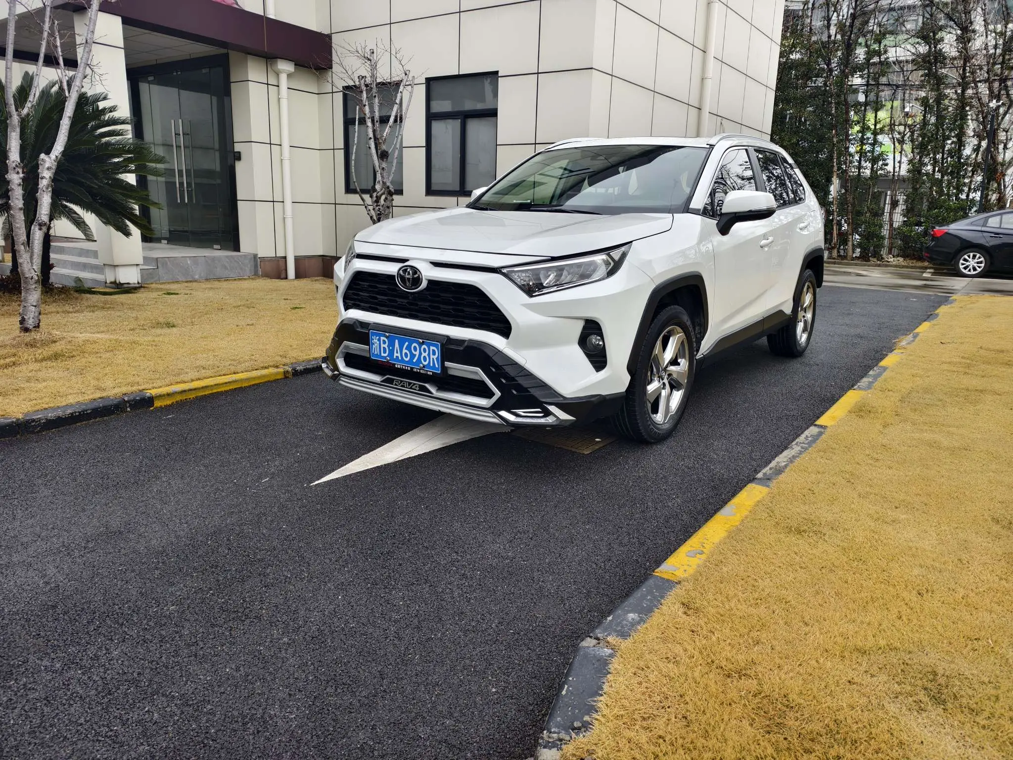 Toyota RAV4  из Китая