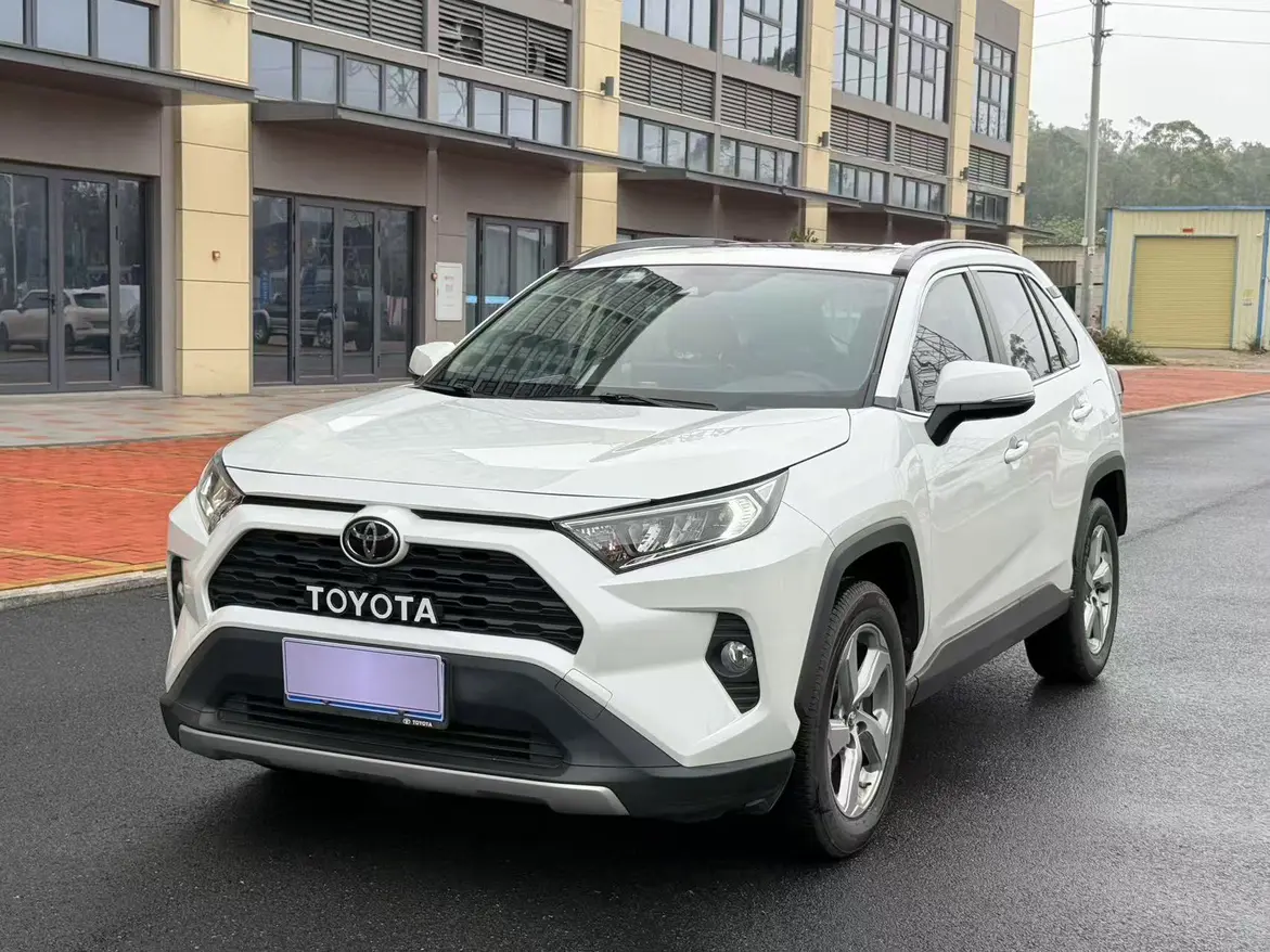 Toyota RAV4  из Китая