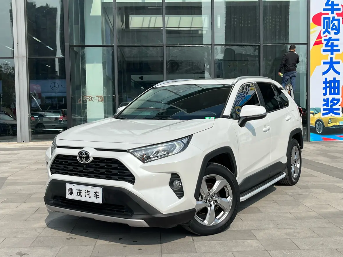 Toyota RAV4  из Китая