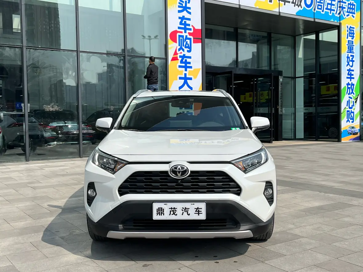 Toyota RAV4  из Китая