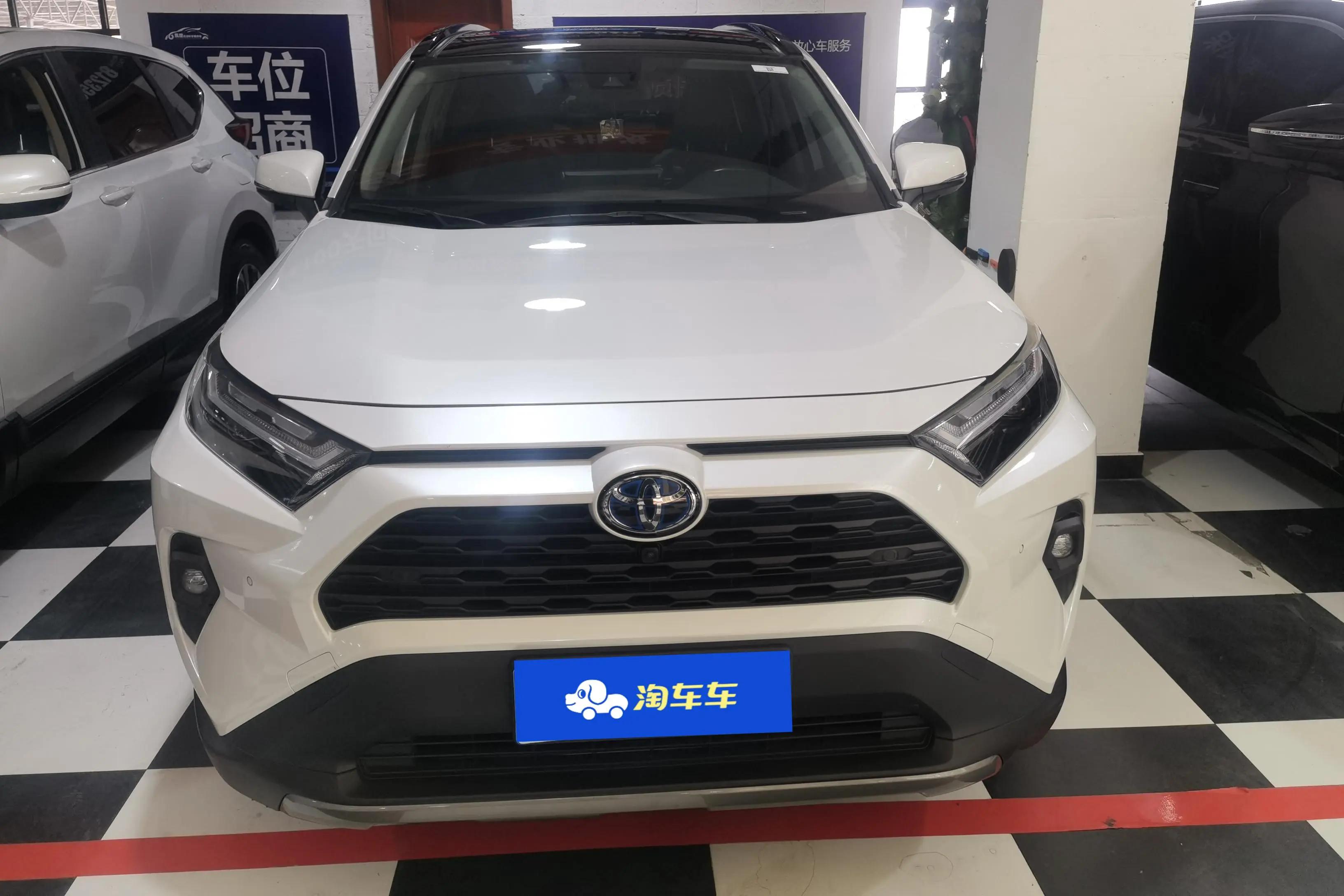 Toyota RAV4  из Китая