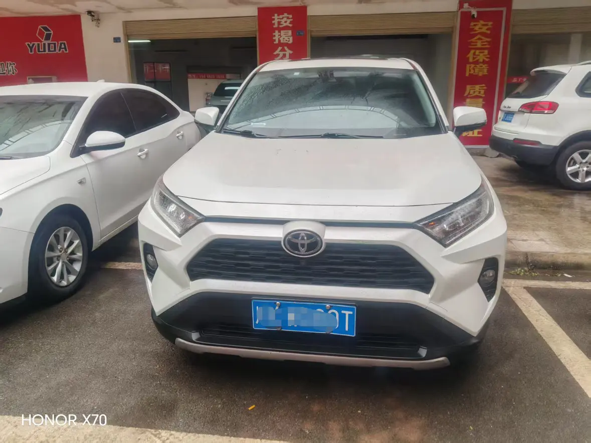 Toyota RAV4  из Китая