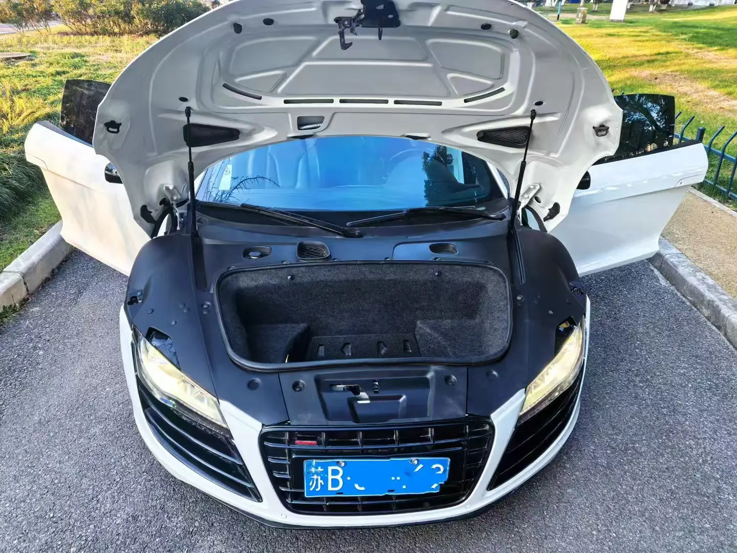 Audi R8  из Китая