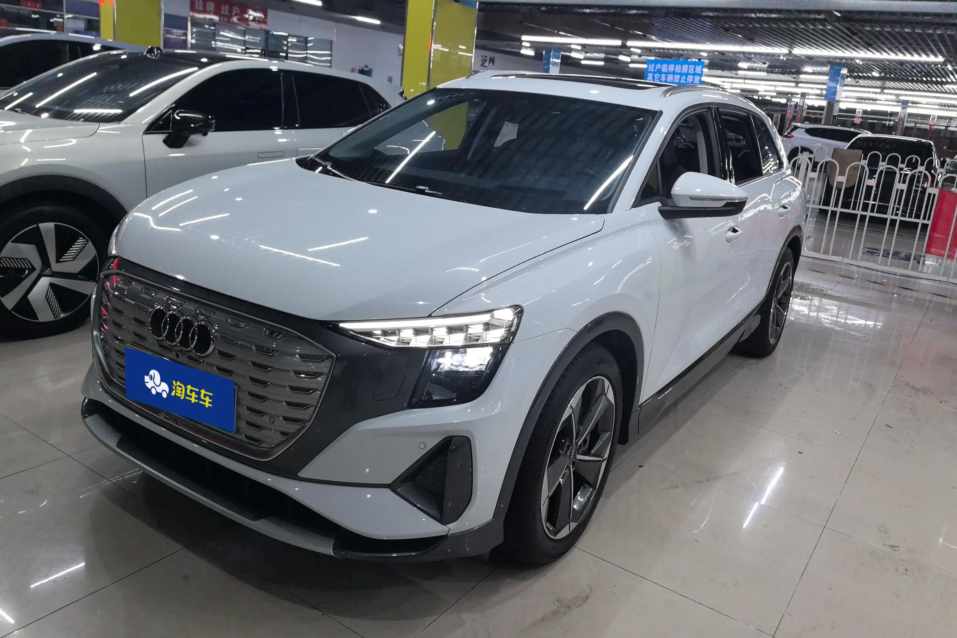 Audi Q5 e-tron  из Китая