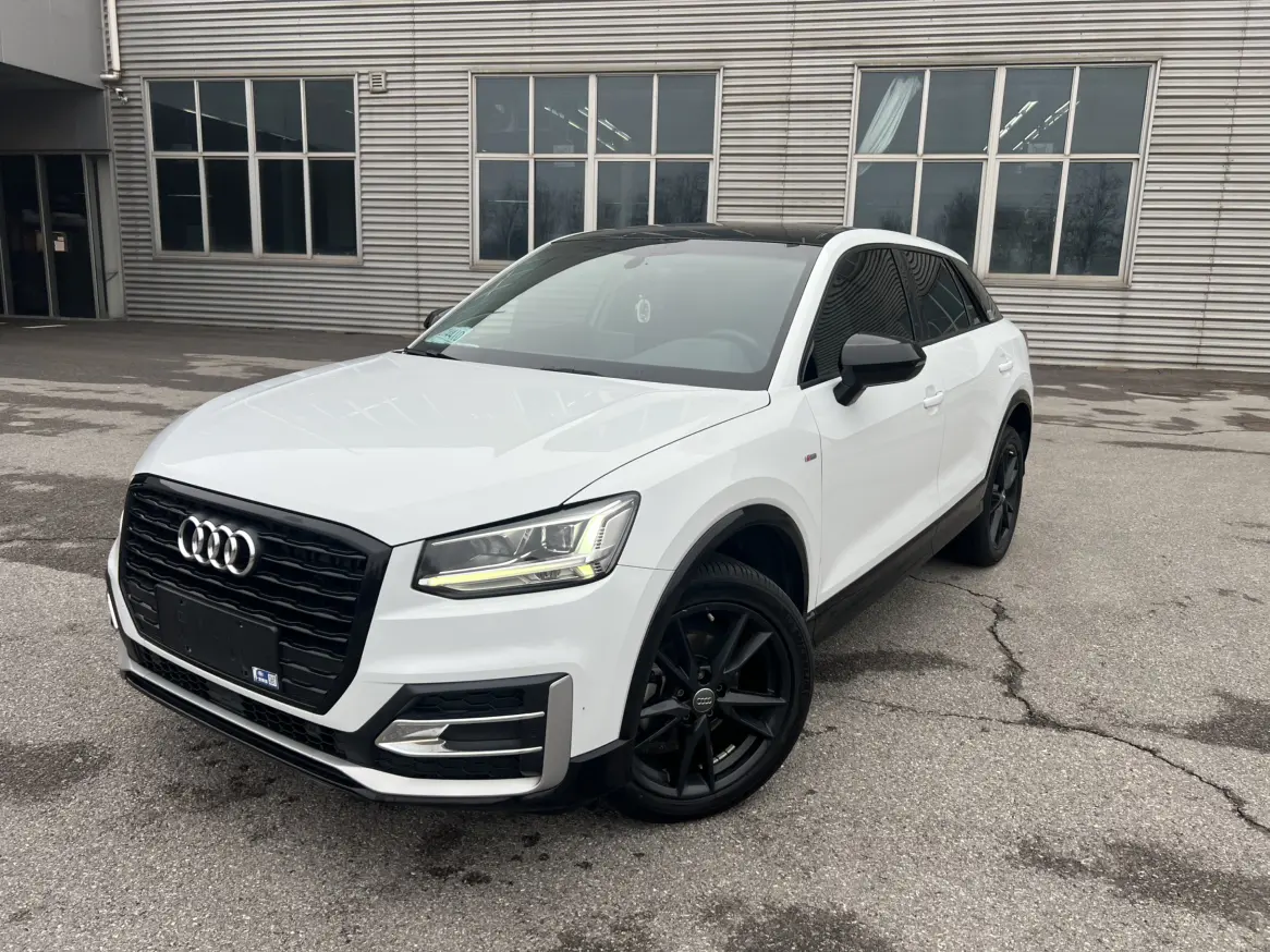 Audi Q2L