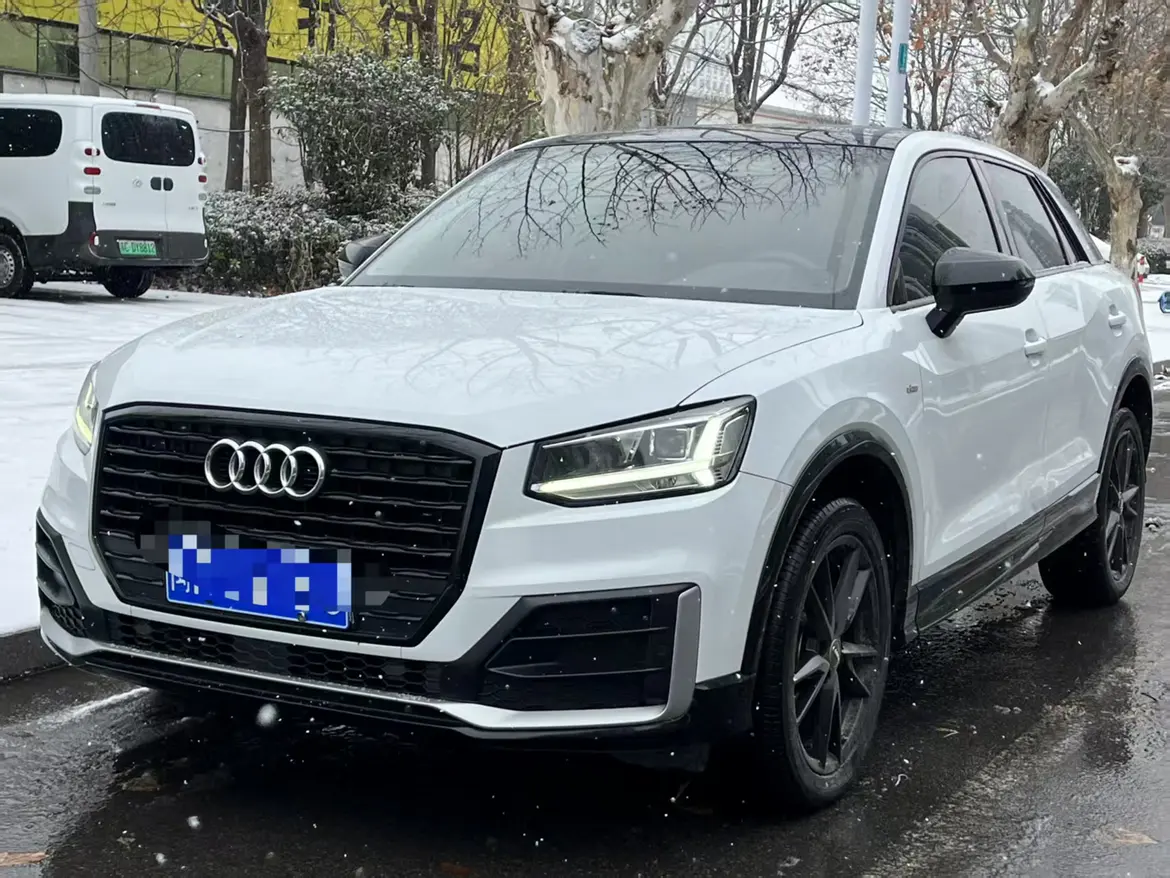 Audi Q2L