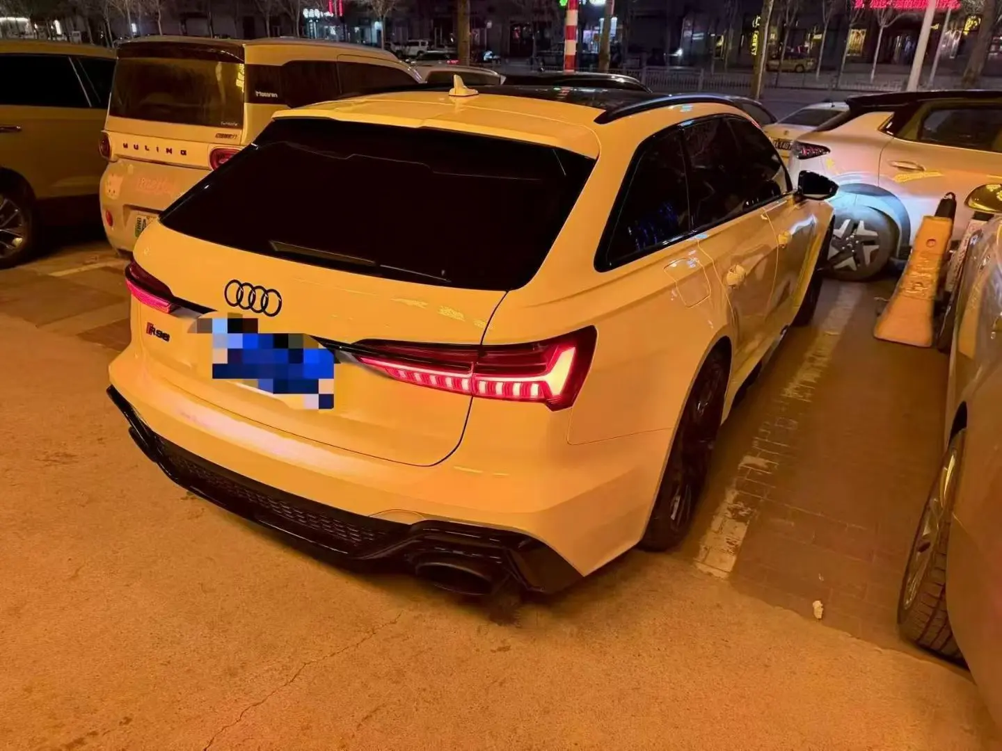 Audi RS 6  из Китая