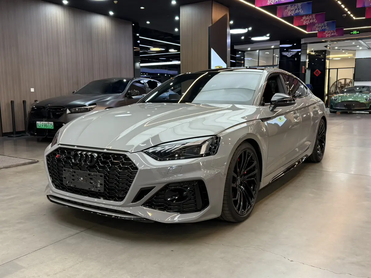 Audi RS 5  из Китая