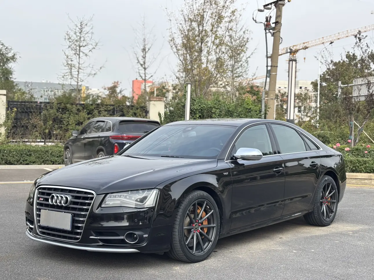 Audi S8  из Китая
