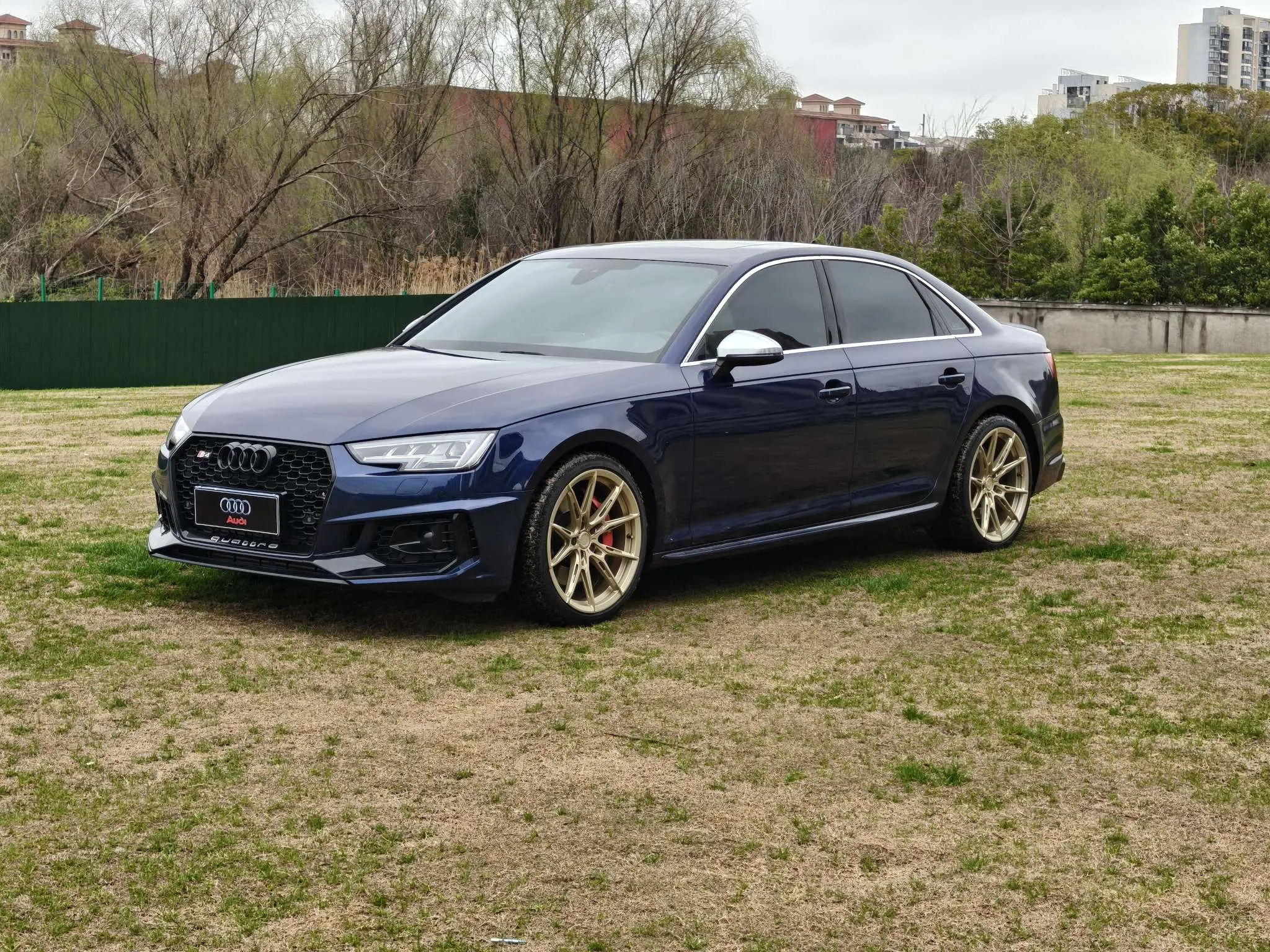Audi S4  из Китая