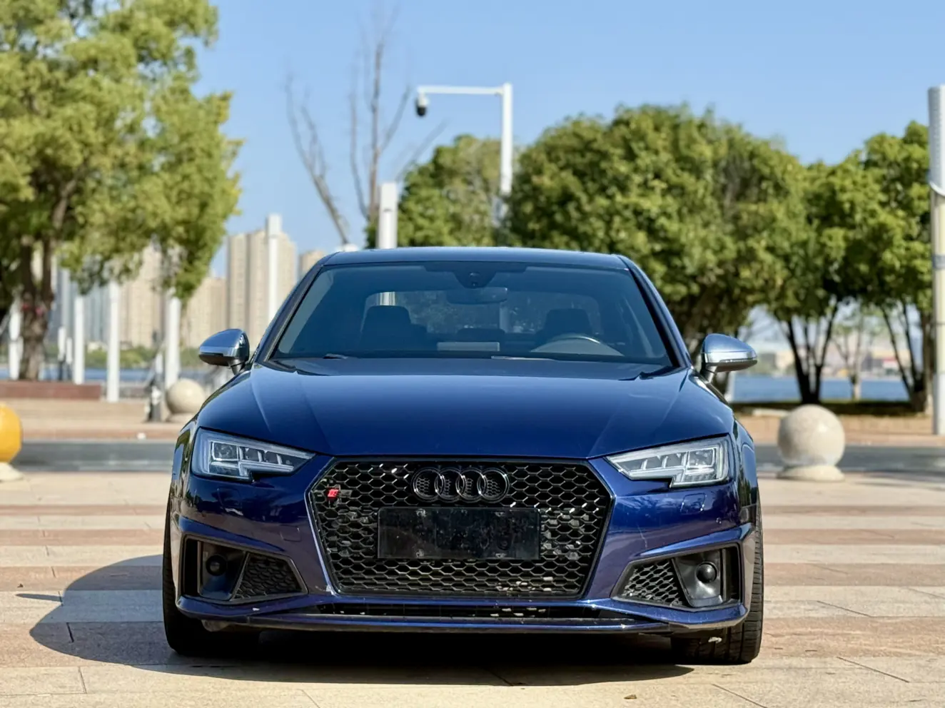 Audi S4  из Китая