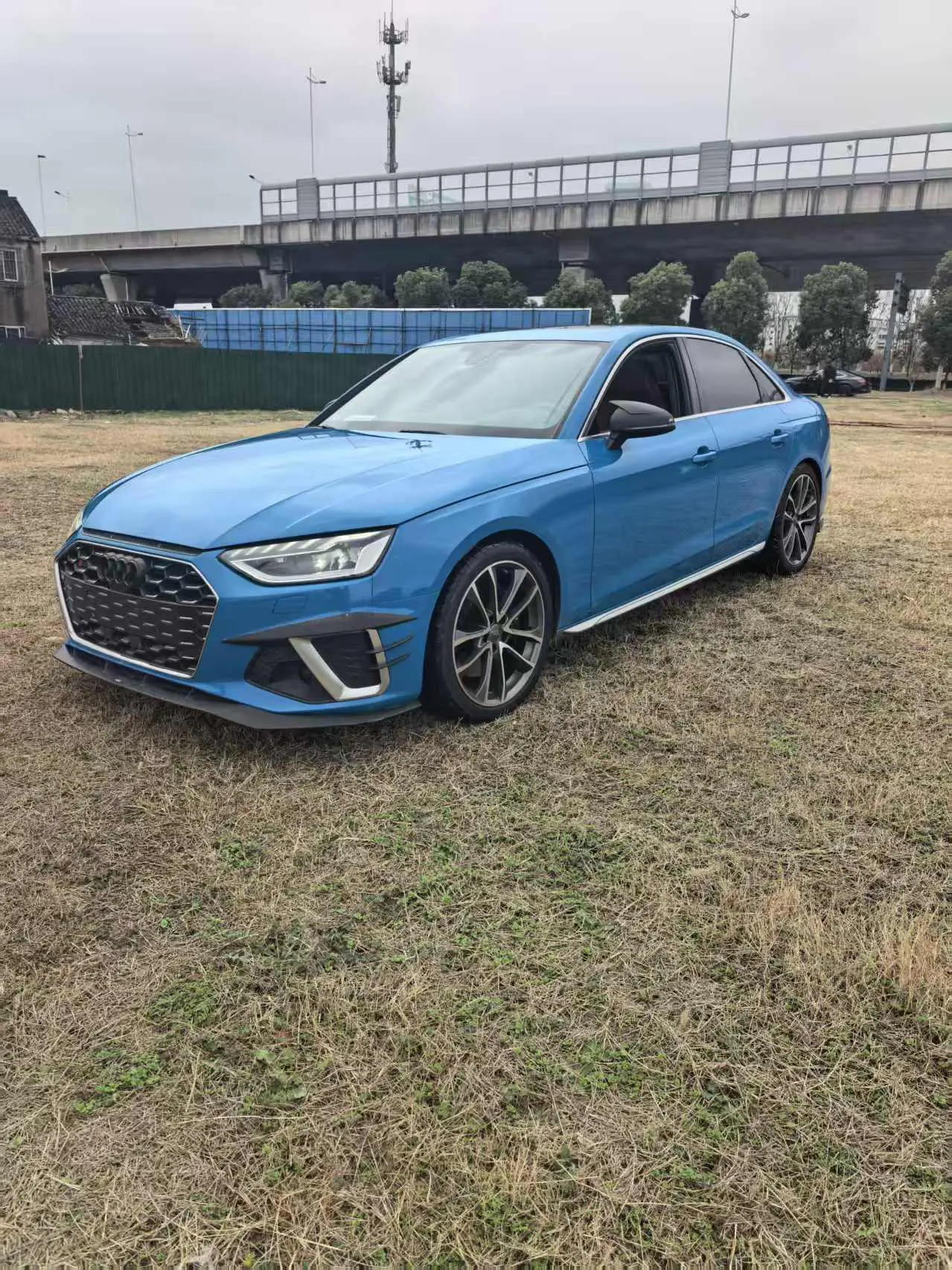 Audi S4  из Китая