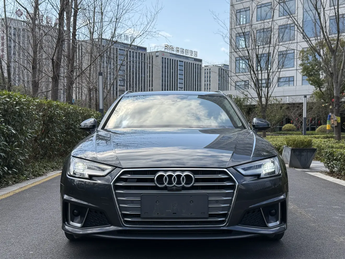 Audi A4  из Китая