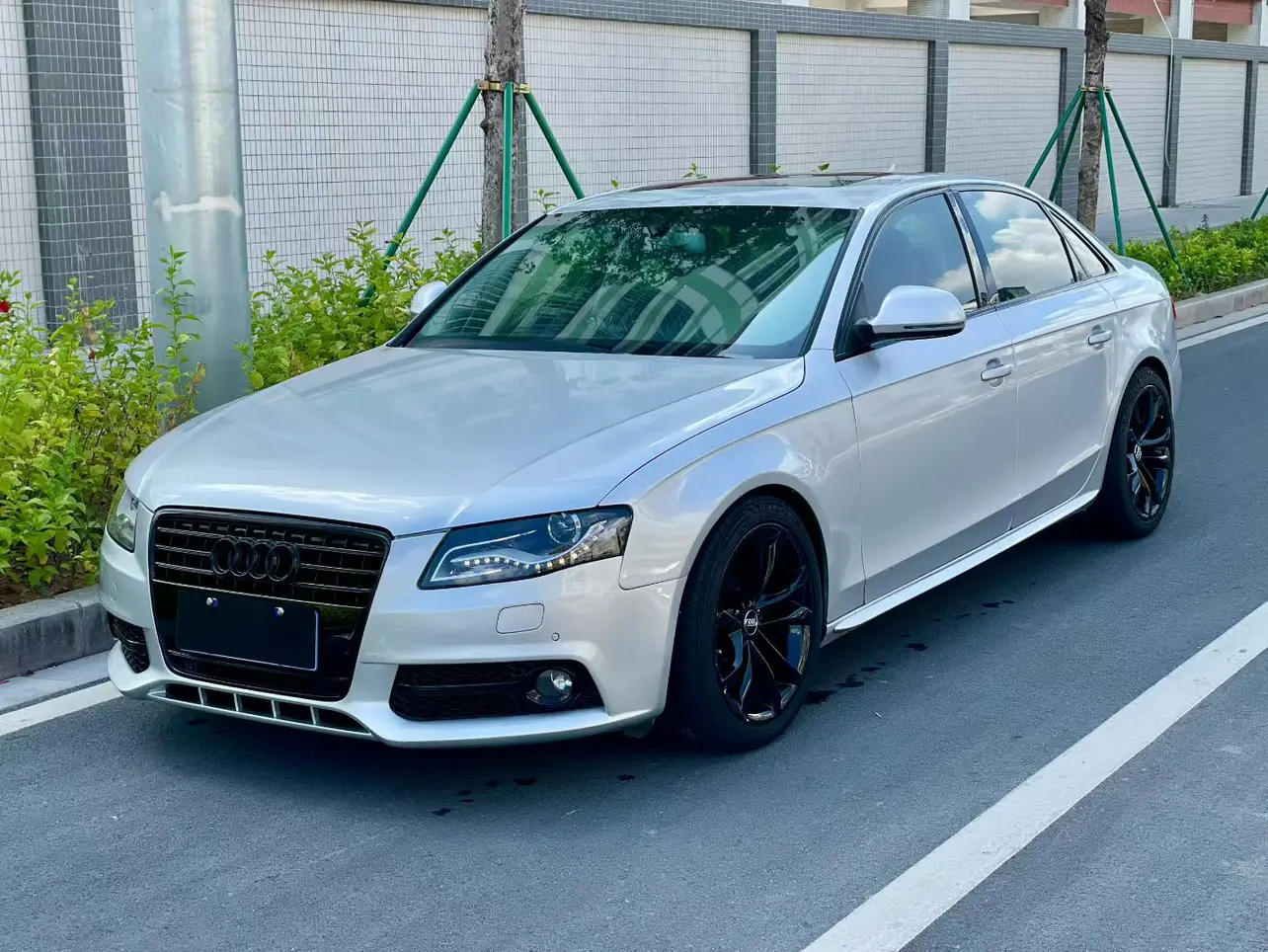 Audi A4L  из Китая