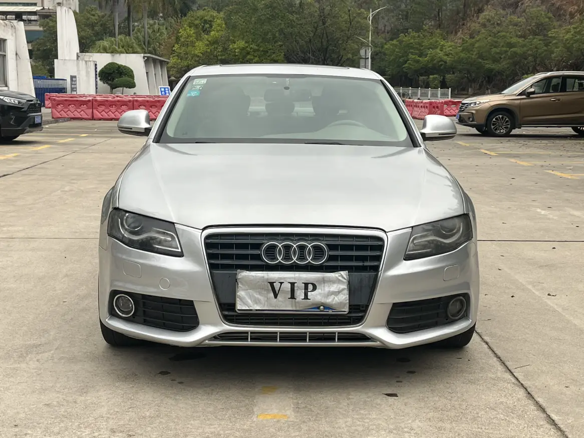 Audi A4L  из Китая