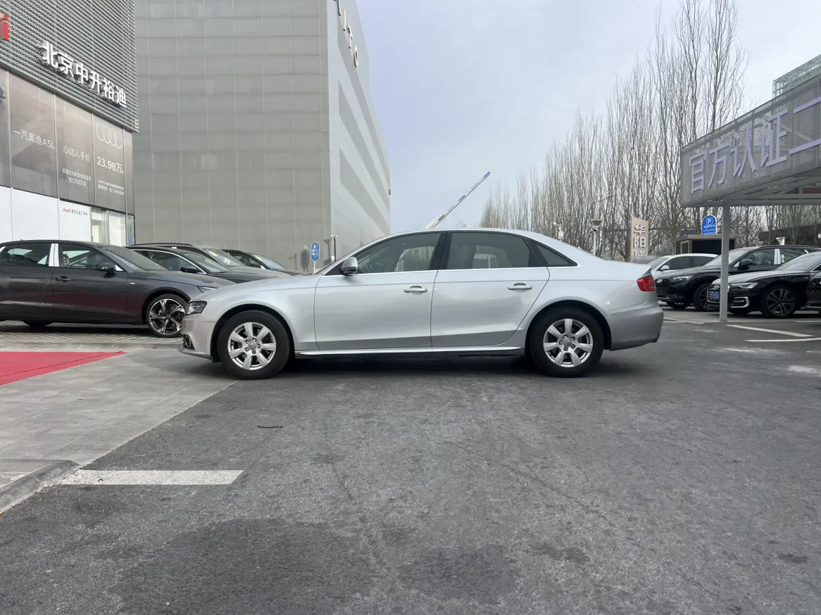 Audi A4L  из Китая