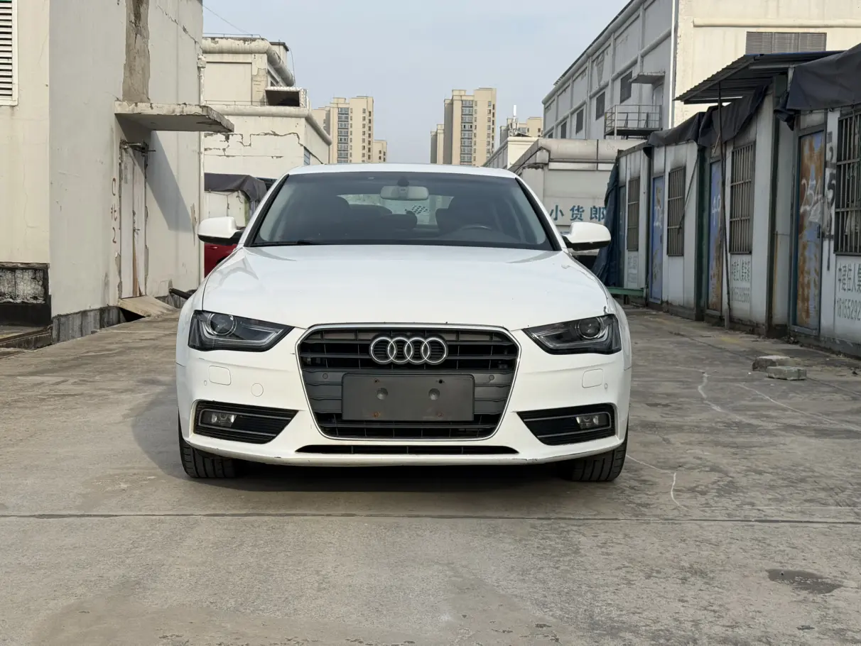 Audi A4L  из Китая