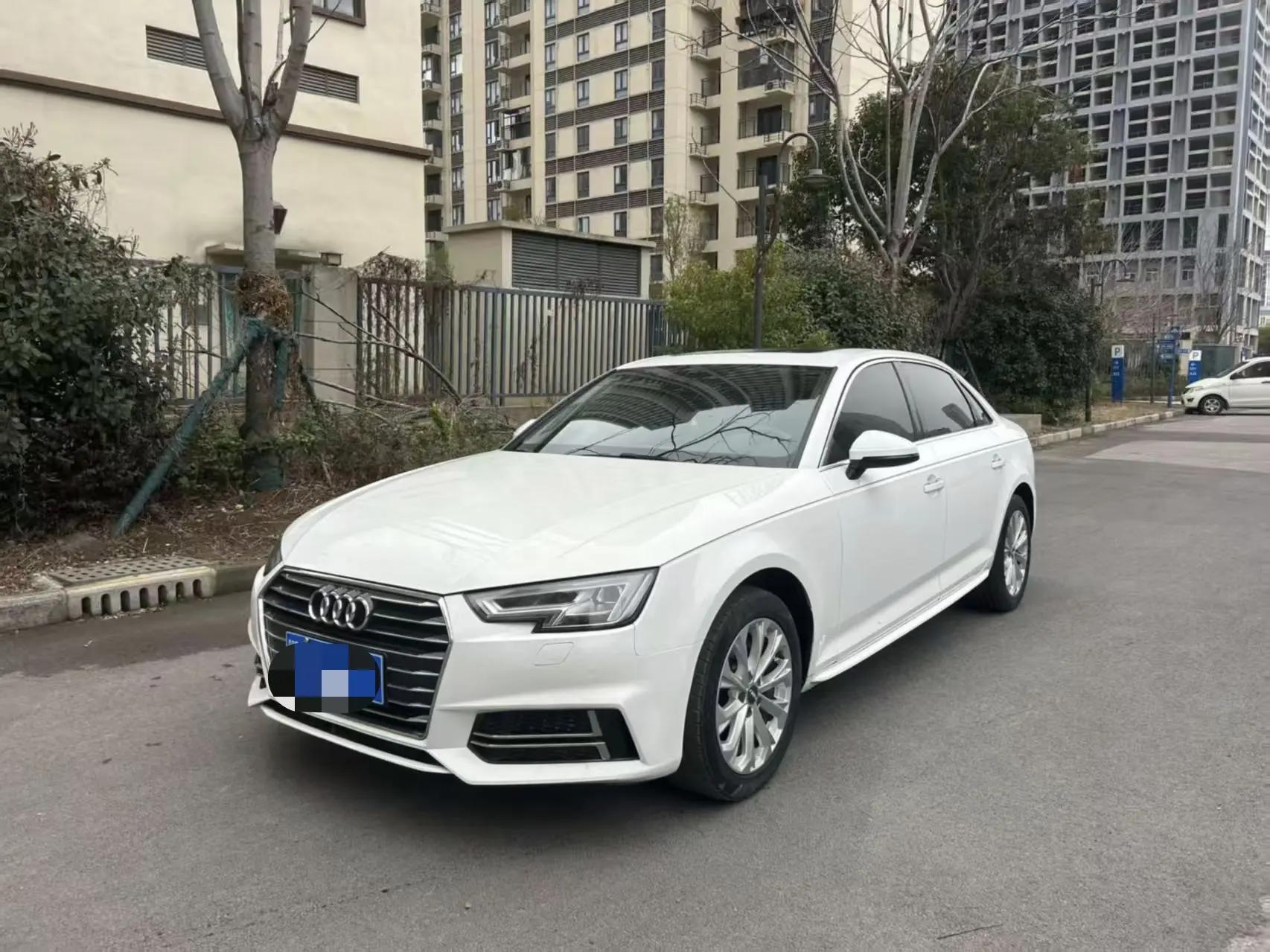 Audi A4L  из Китая