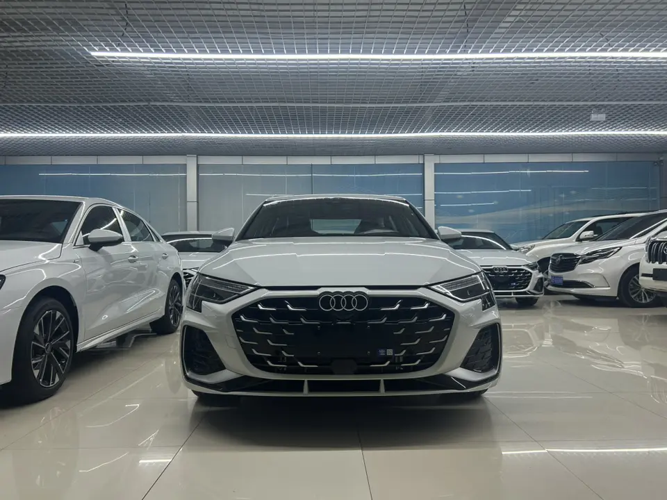 Audi A3  из Китая