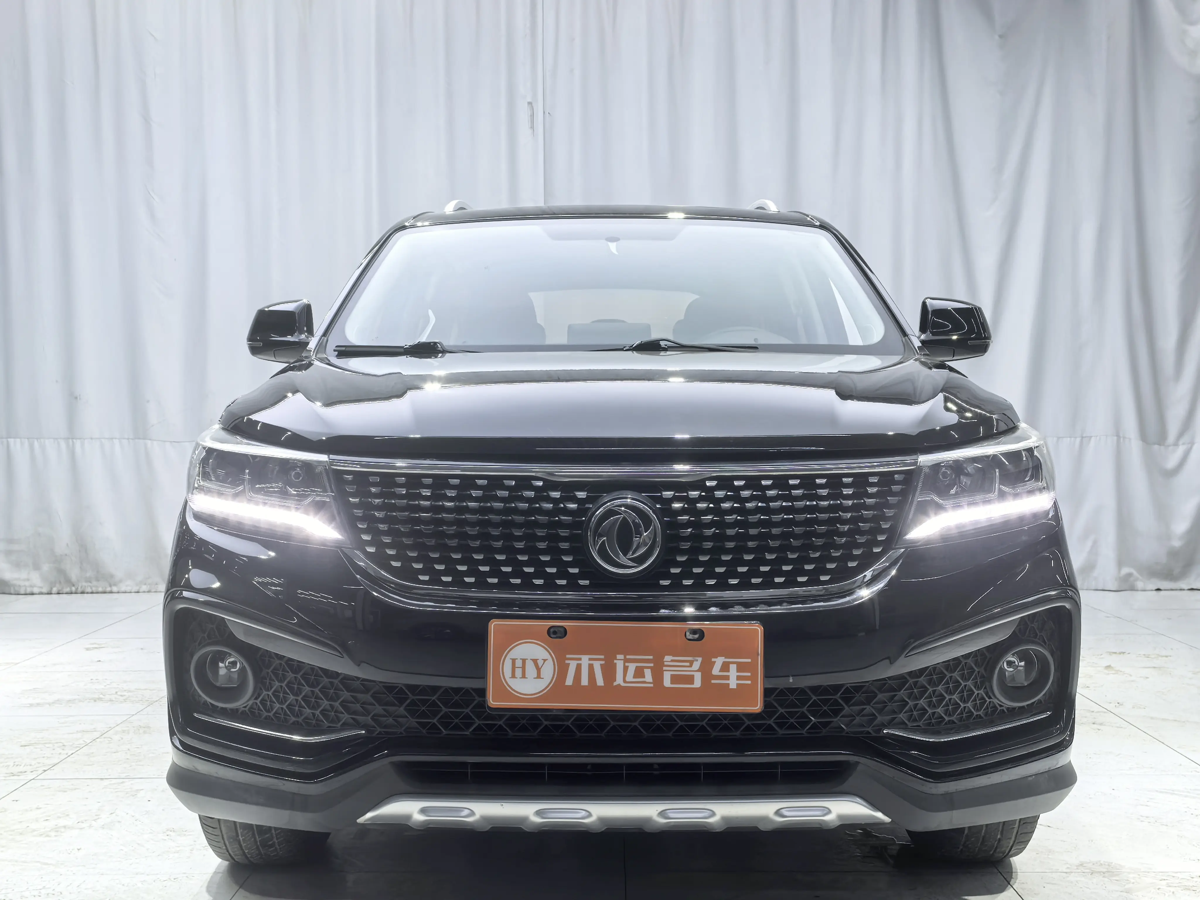 Forthing Jingyi X5  из Китая