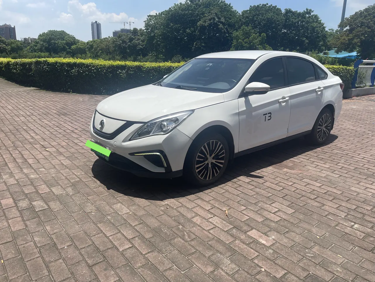 Forthing Fengxing S50 EV  из Китая