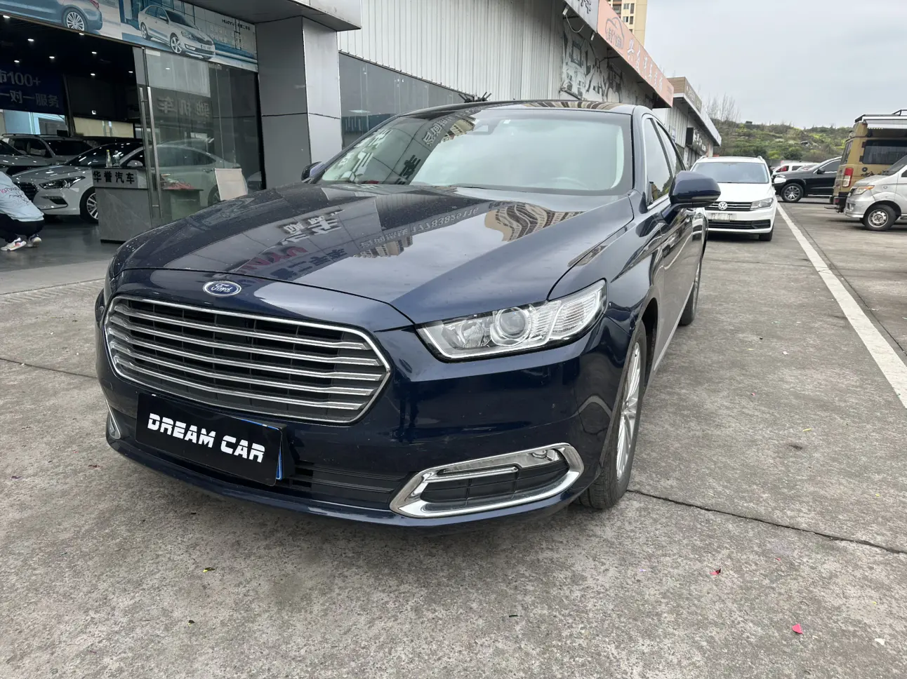 Ford Taurus