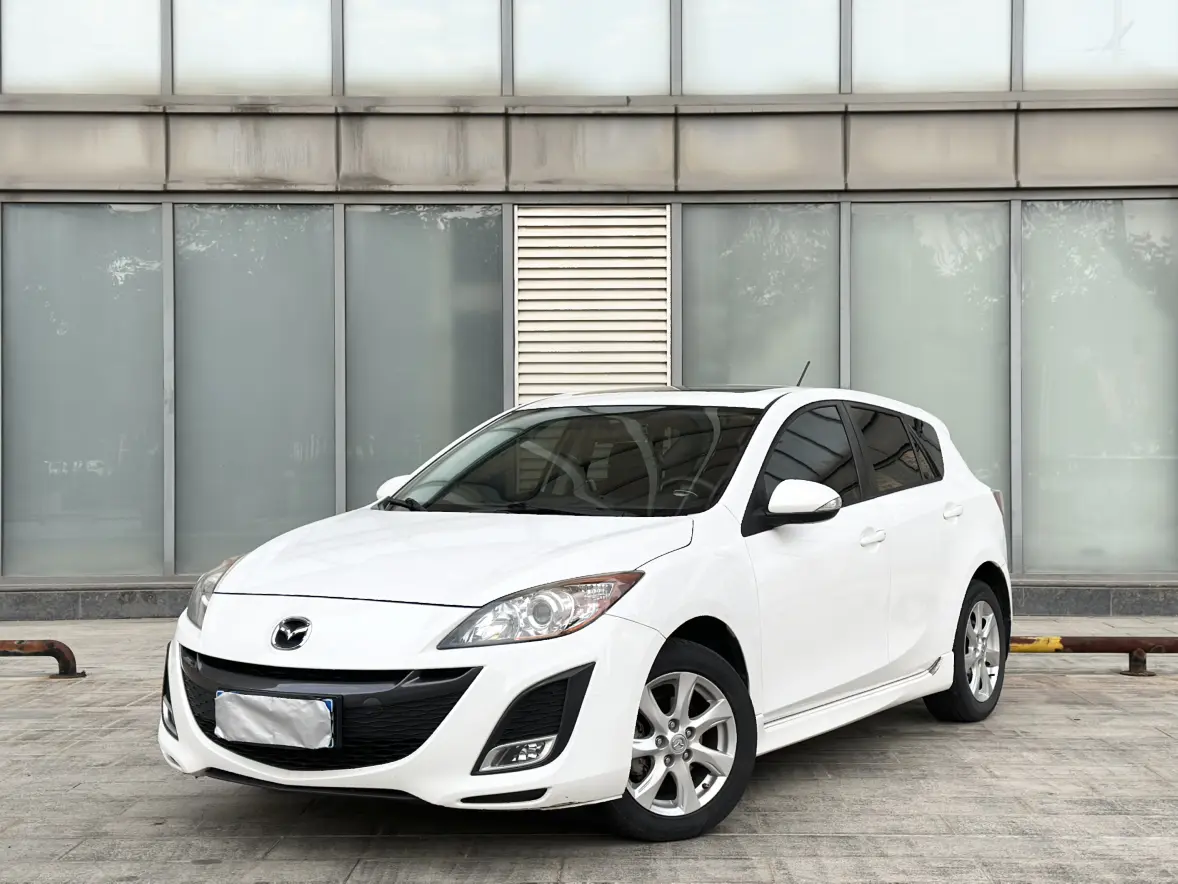 Mazda Axela (Mazda3)  из Китая