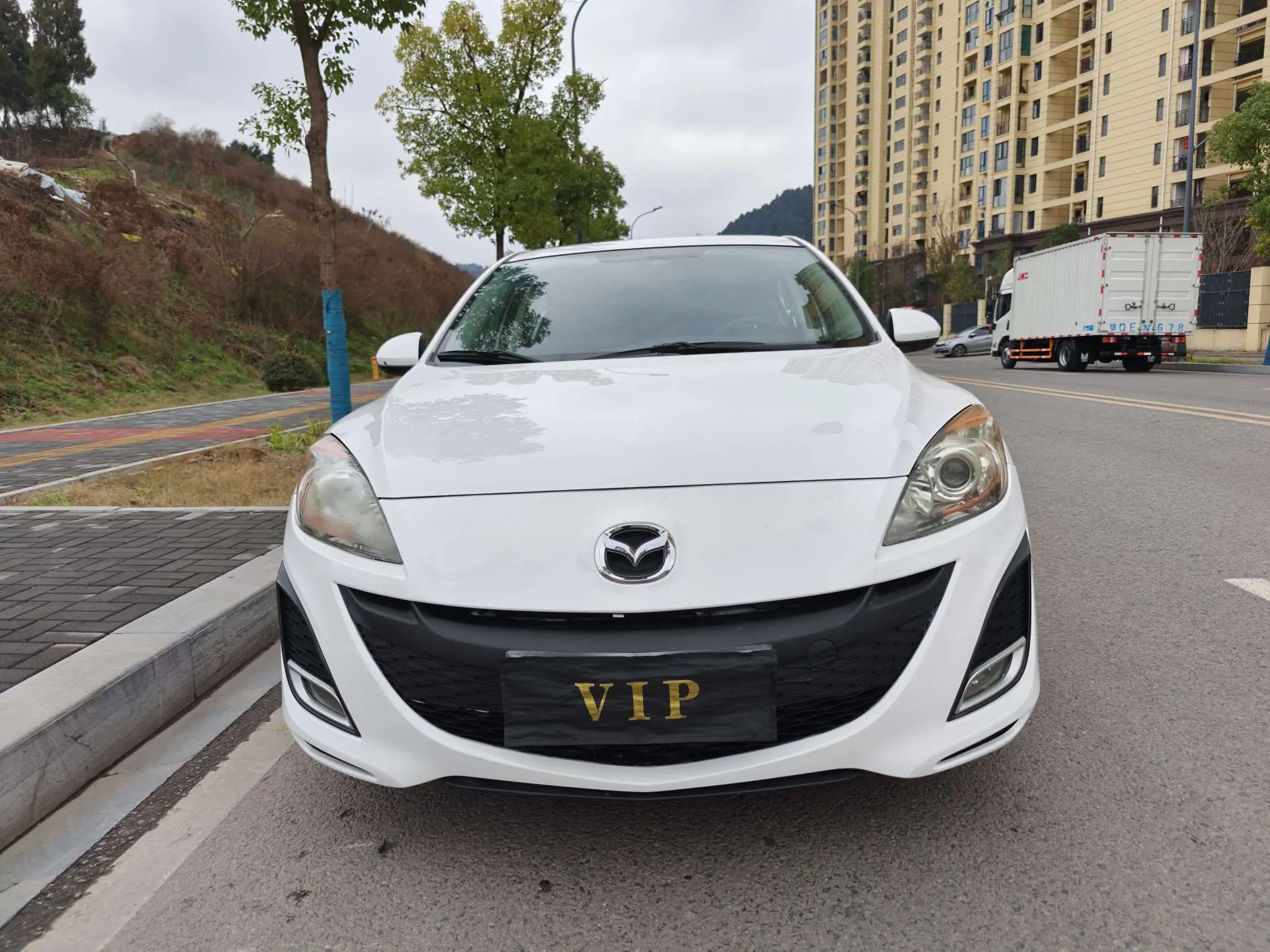 Mazda Axela (Mazda3)  из Китая