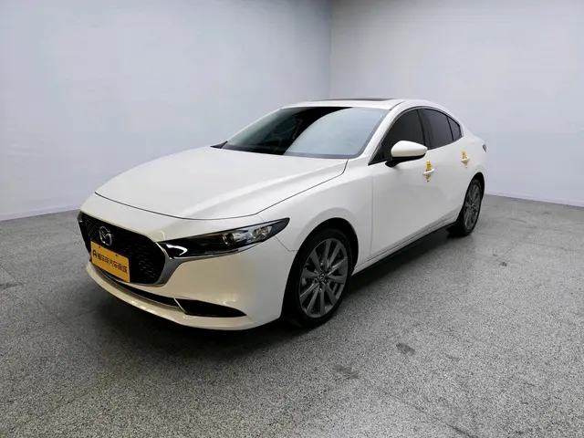 Mazda Axela (Mazda3)  из Китая