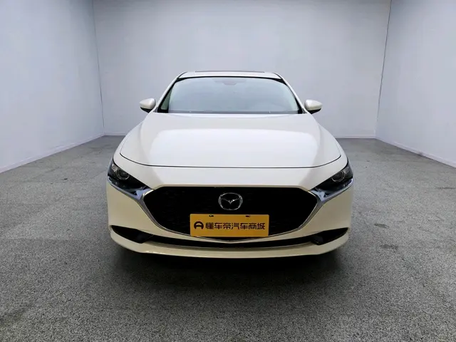 Mazda Axela (Mazda3)  из Китая