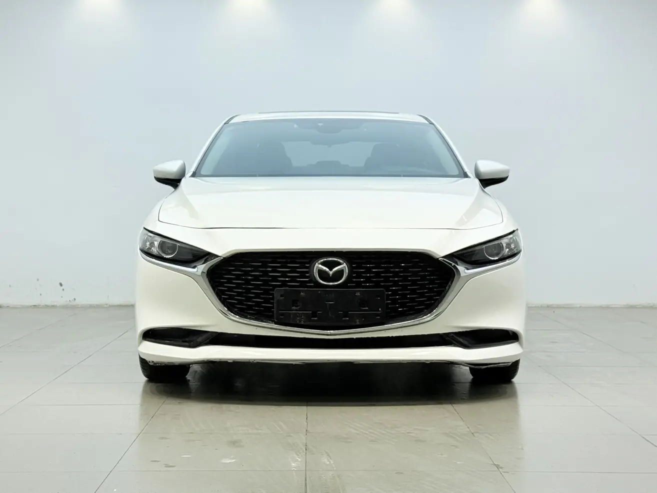 Mazda Axela (Mazda3)  из Китая