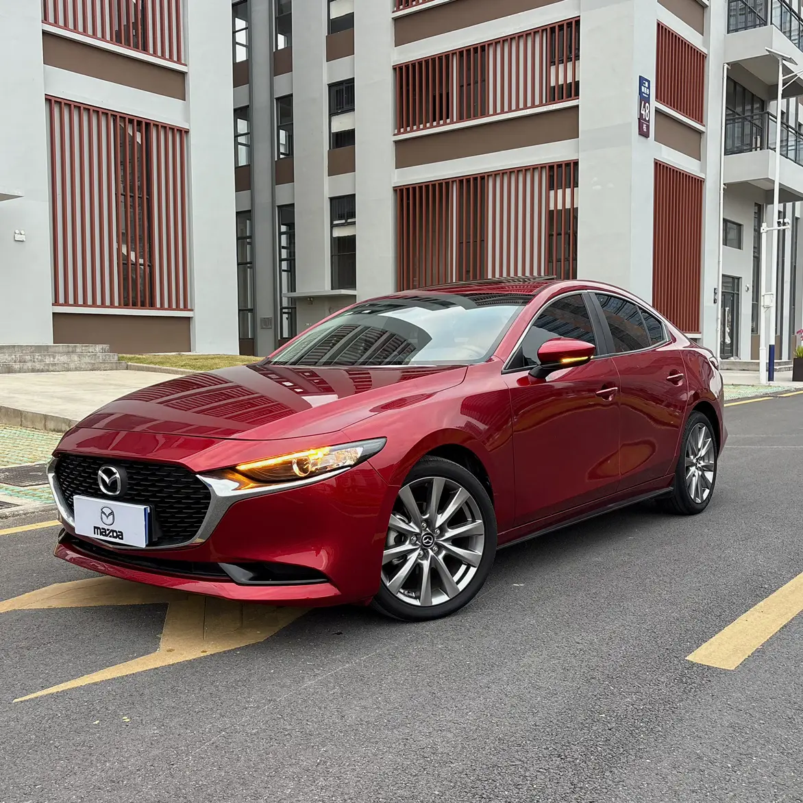 Mazda Axela (Mazda3)  из Китая