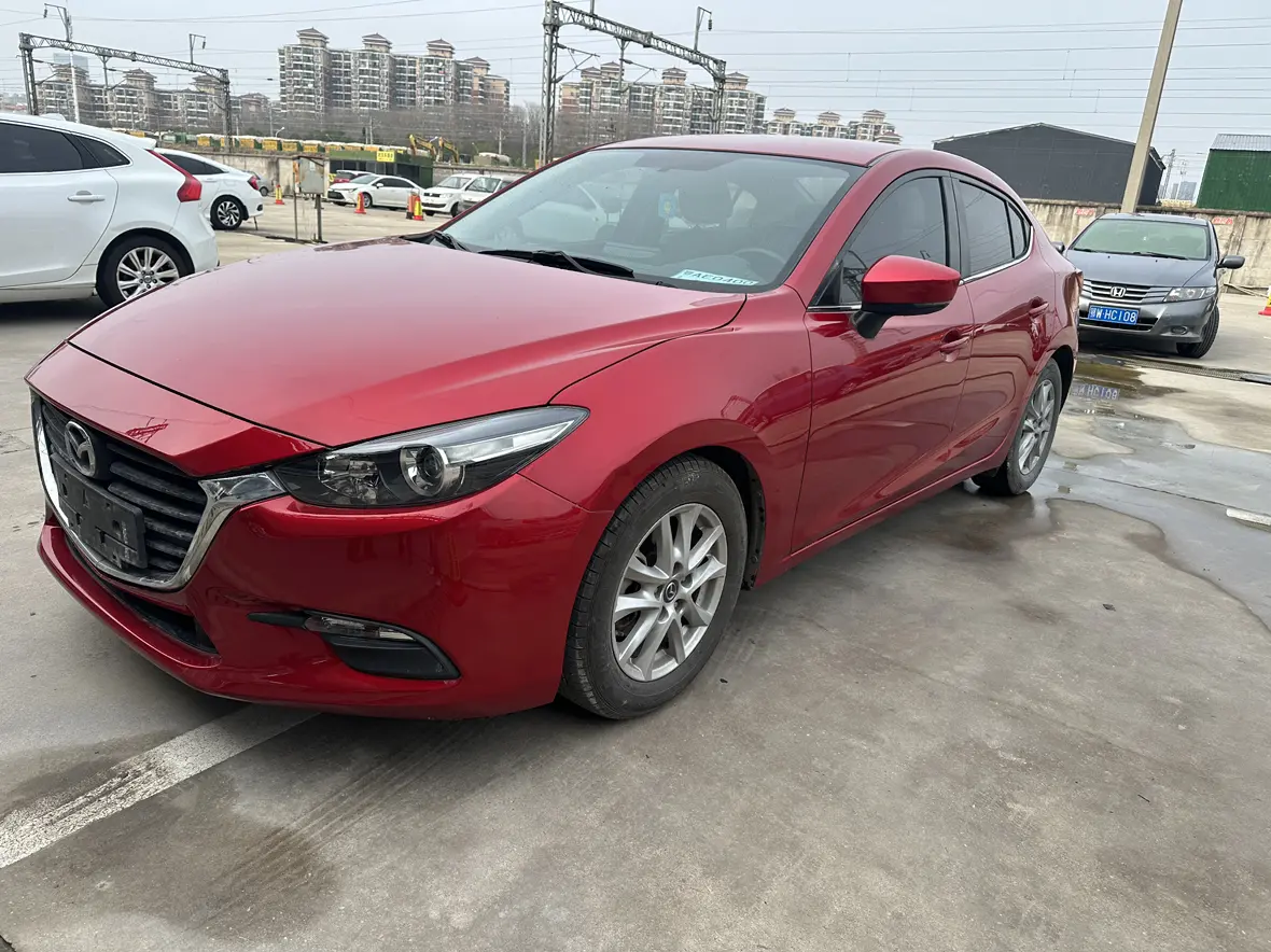 Mazda Axela (Mazda3)  из Китая
