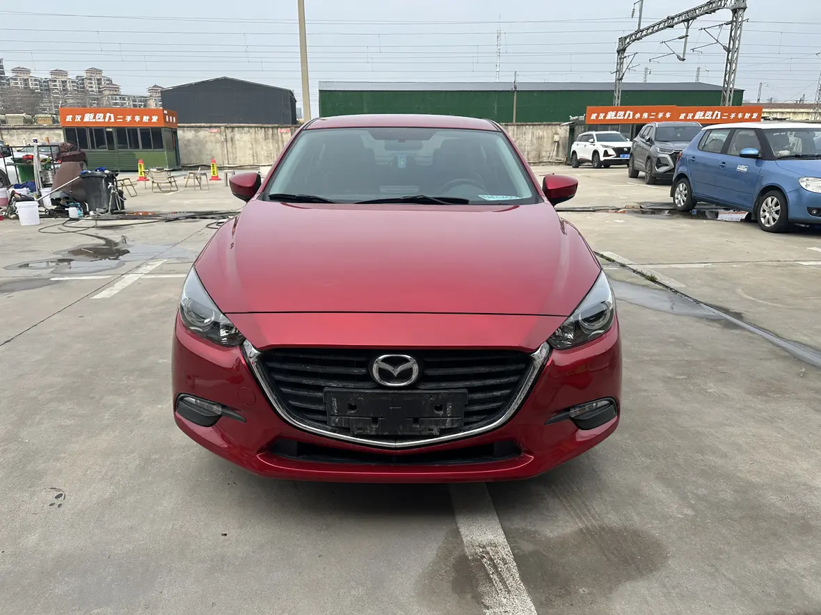 Mazda Axela (Mazda3)  из Китая