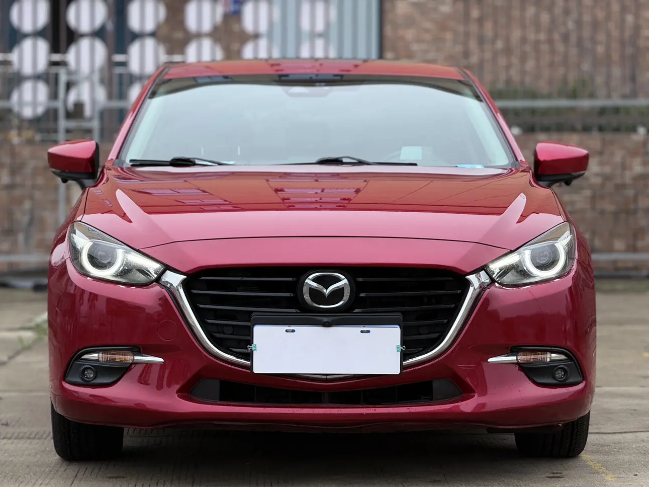 Mazda Axela (Mazda3)  из Китая