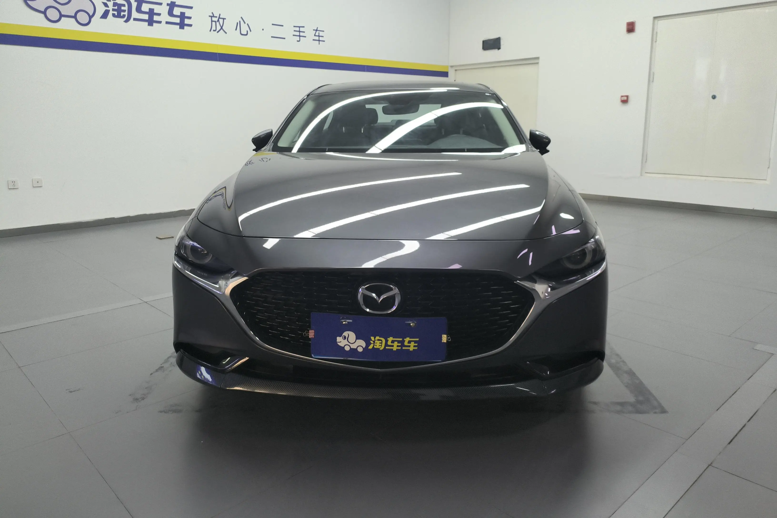 Mazda Axela (Mazda3)  из Китая