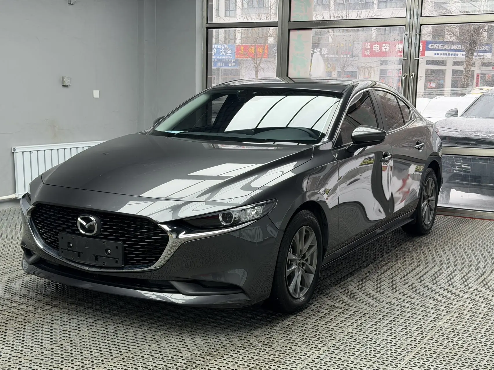 Mazda Axela (Mazda3)  из Китая