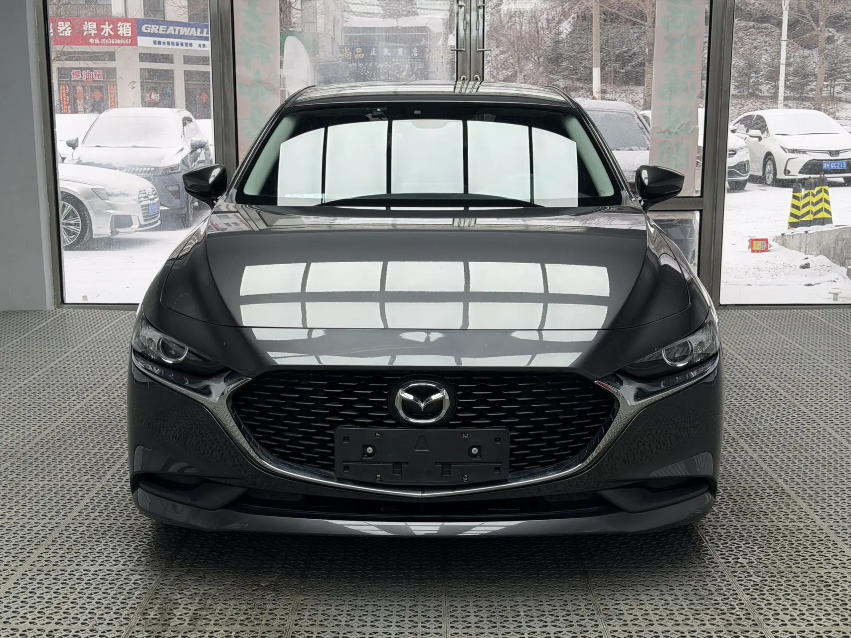 Mazda Axela (Mazda3)  из Китая