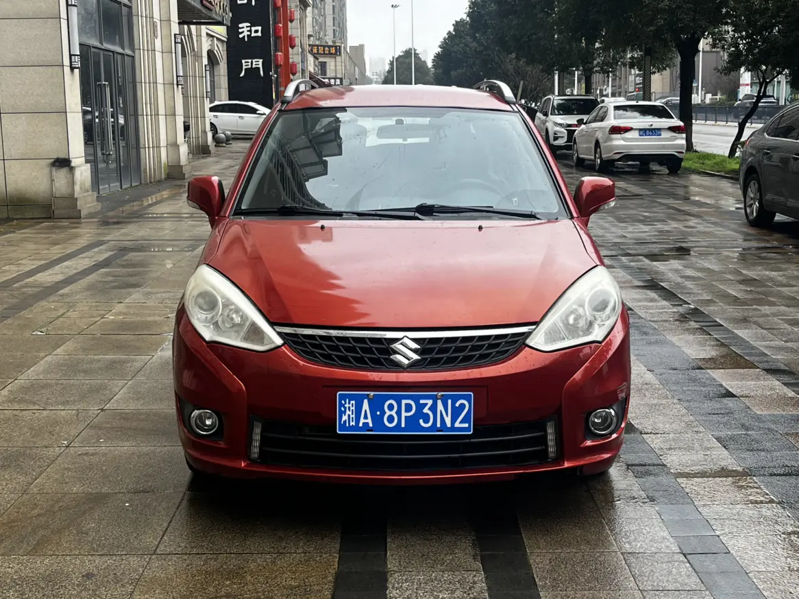 Suzuki Liana A6  из Китая